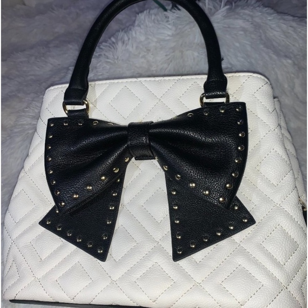 Betsey Johnson purse - Picture 2 of 7